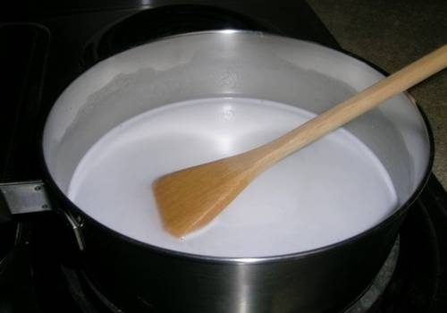 Low heating of coconut milk mixture